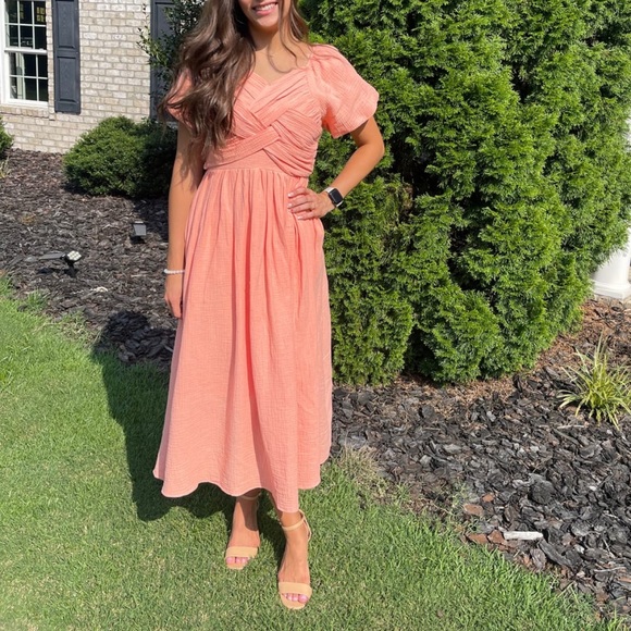 Ivy City Sawyer Midi Dress - Picture 7 of 16